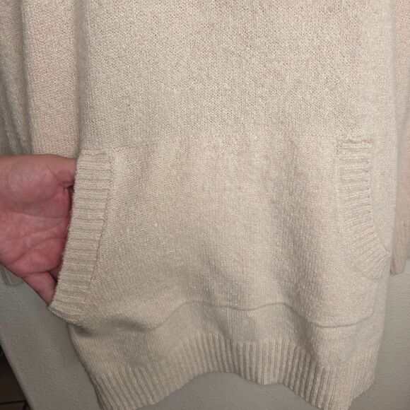 Torrid Raglan Hoodie Sweater - Pullover Rainbow Lips Oatmeal 3 3x - Picture 4 of 8